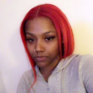 Meet your Posher, Jade